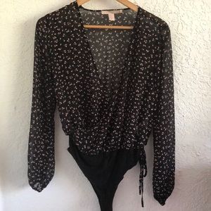 Bodysuit floral blouse 👚🌸